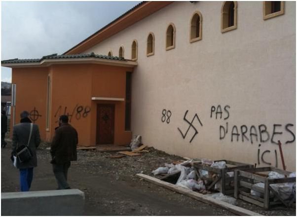 mosquée de Saint-Etienne profanée