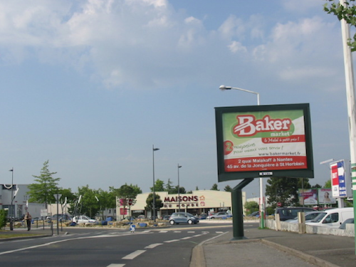 Baker dans les rues de Bretagne