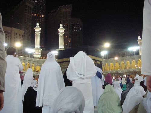 kaabah by night