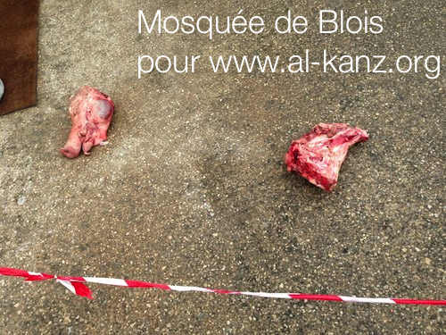 mosquée blois profanation 6.png