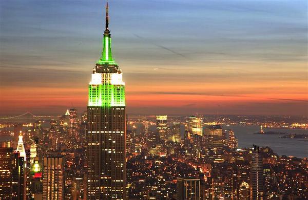 Fin de ramadan : l'Empire State Building vert de lumière 