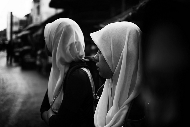 hijab noir et blanc
