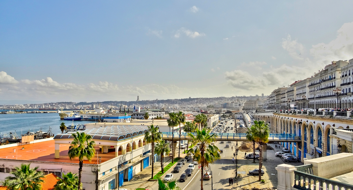 Ali Zouzou d'Alger Service Center