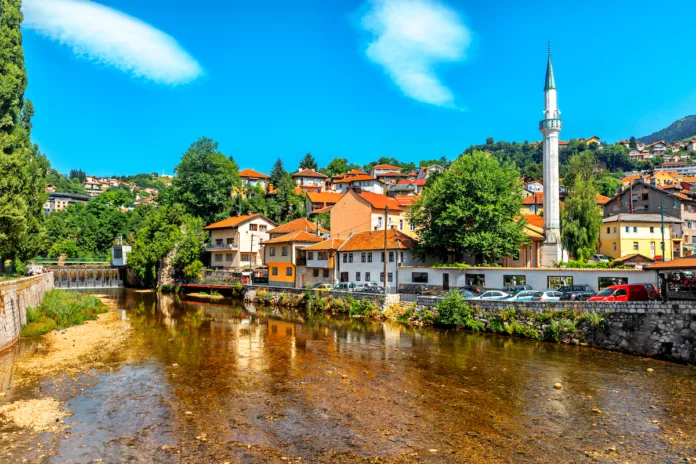 Vue du centre historique de Sarajevo, Bosnie-Herzégovine