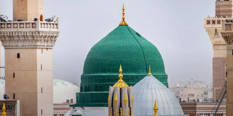 Ramadan : regardez en direct les prières de tarawih de La Mecque et de Médine